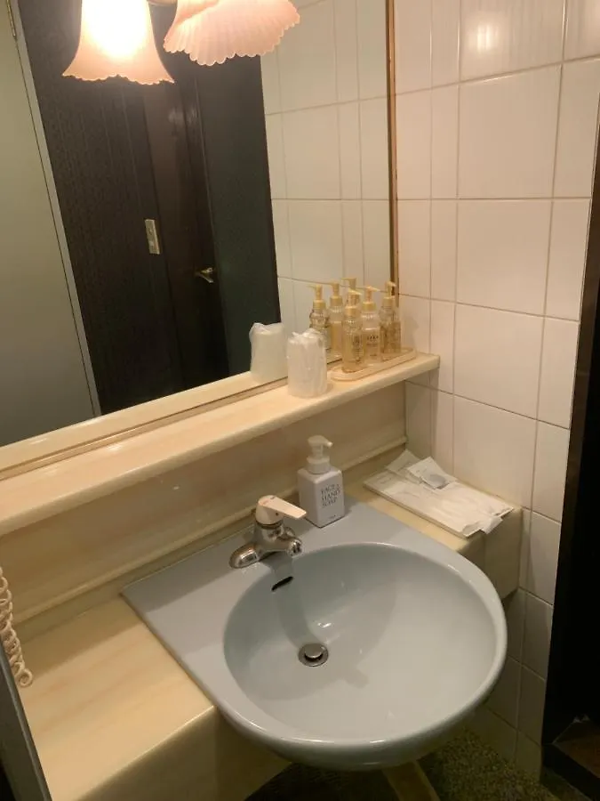 City Hotel Dolphin طوكيو